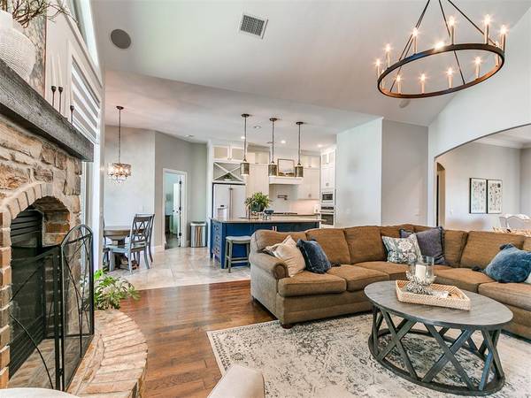 2612 Cheval Pointe DR, Edmond, OK 73034