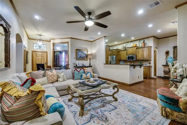 2213 Cedar Pointe CT, Edmond, OK 73003