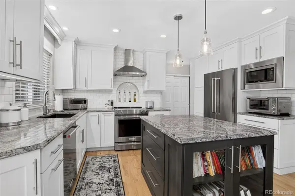 1614 Brookside DR, Highlands Ranch, CO 80126