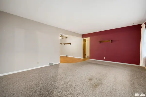 4018 N KEENLAND AVE, Peoria, IL 61614