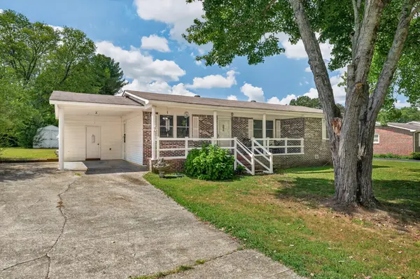 304 Highland Dr, Tullahoma, TN 37388