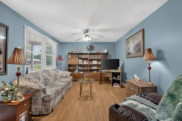 304 Highland Dr, Tullahoma, TN 37388
