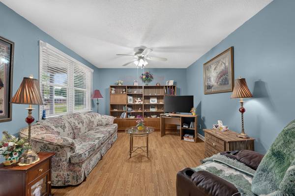 304 Highland Dr, Tullahoma, TN 37388