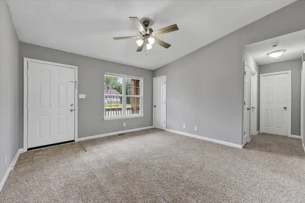 1006 Bush Ave, Oak Grove, KY 42262