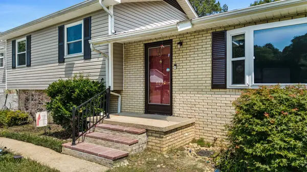 4632 Nell Ave #NW, Cleveland, TN 37312