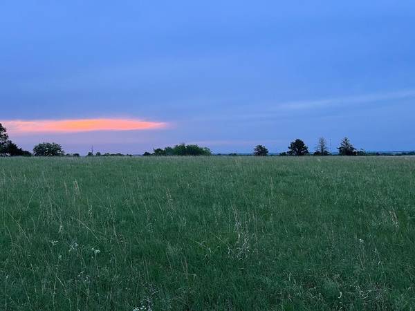 1407 W 33rd, Winfield, KS 67156