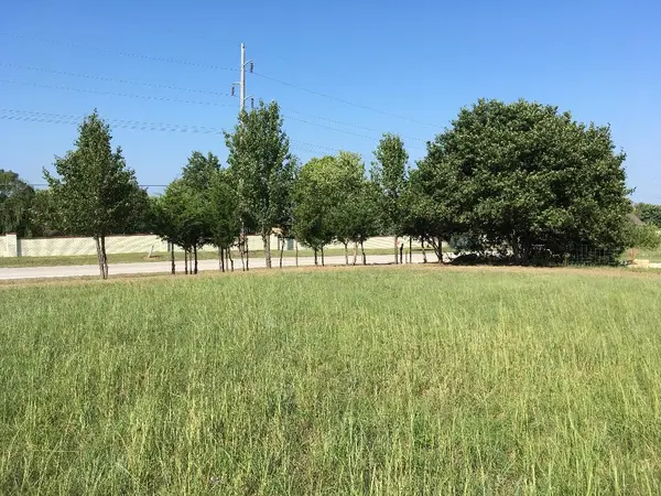 1407 W 33rd, Winfield, KS 67156