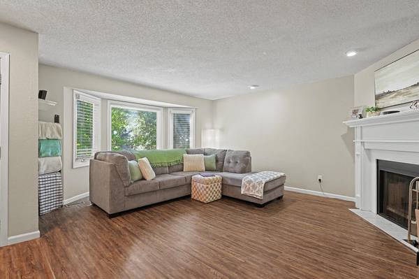 1708 E Evergreen Ct, Derby, KS 67037