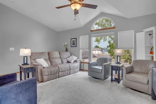 2321 Paddington Ave, Newton, KS 67114