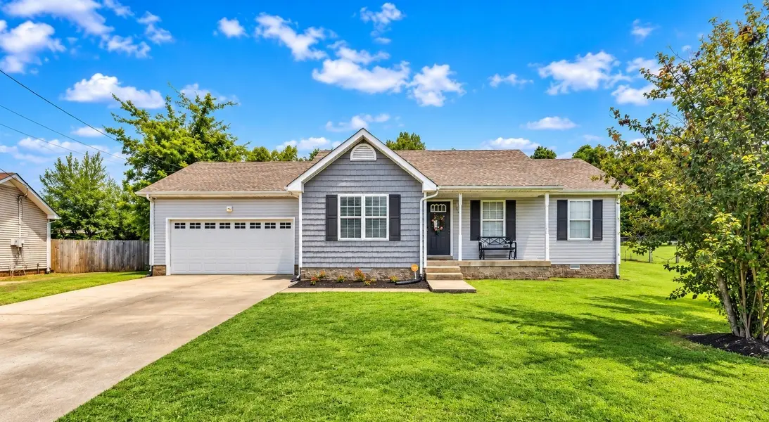 261 Golden Pond Ave, Oak Grove, KY 42262