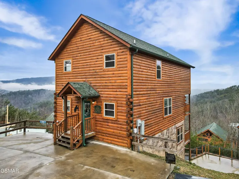 1246 Bird Nest Way, Sevierville, TN 37862