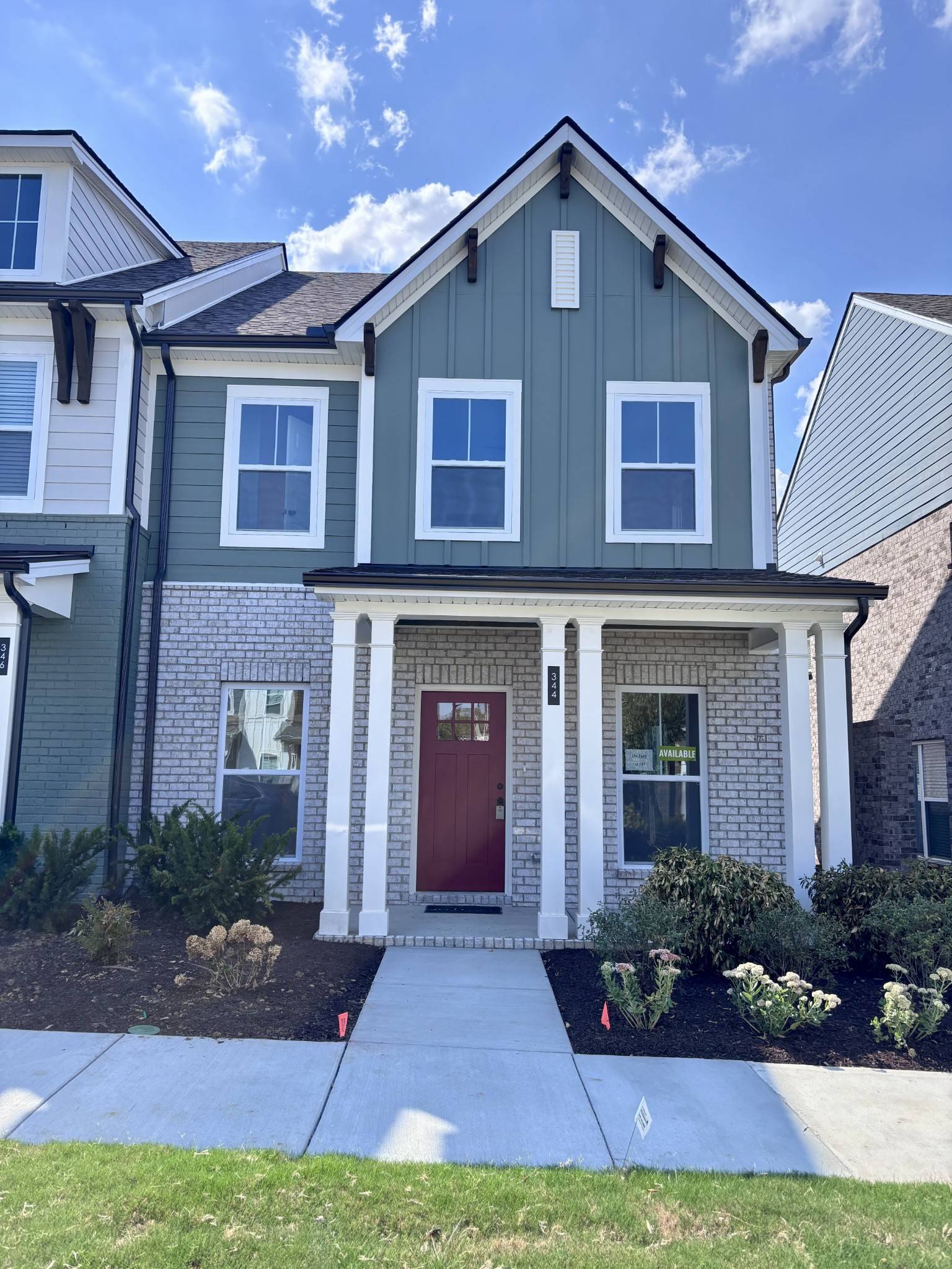 344 Twig PVT Ct, Hendersonville, TN 37075