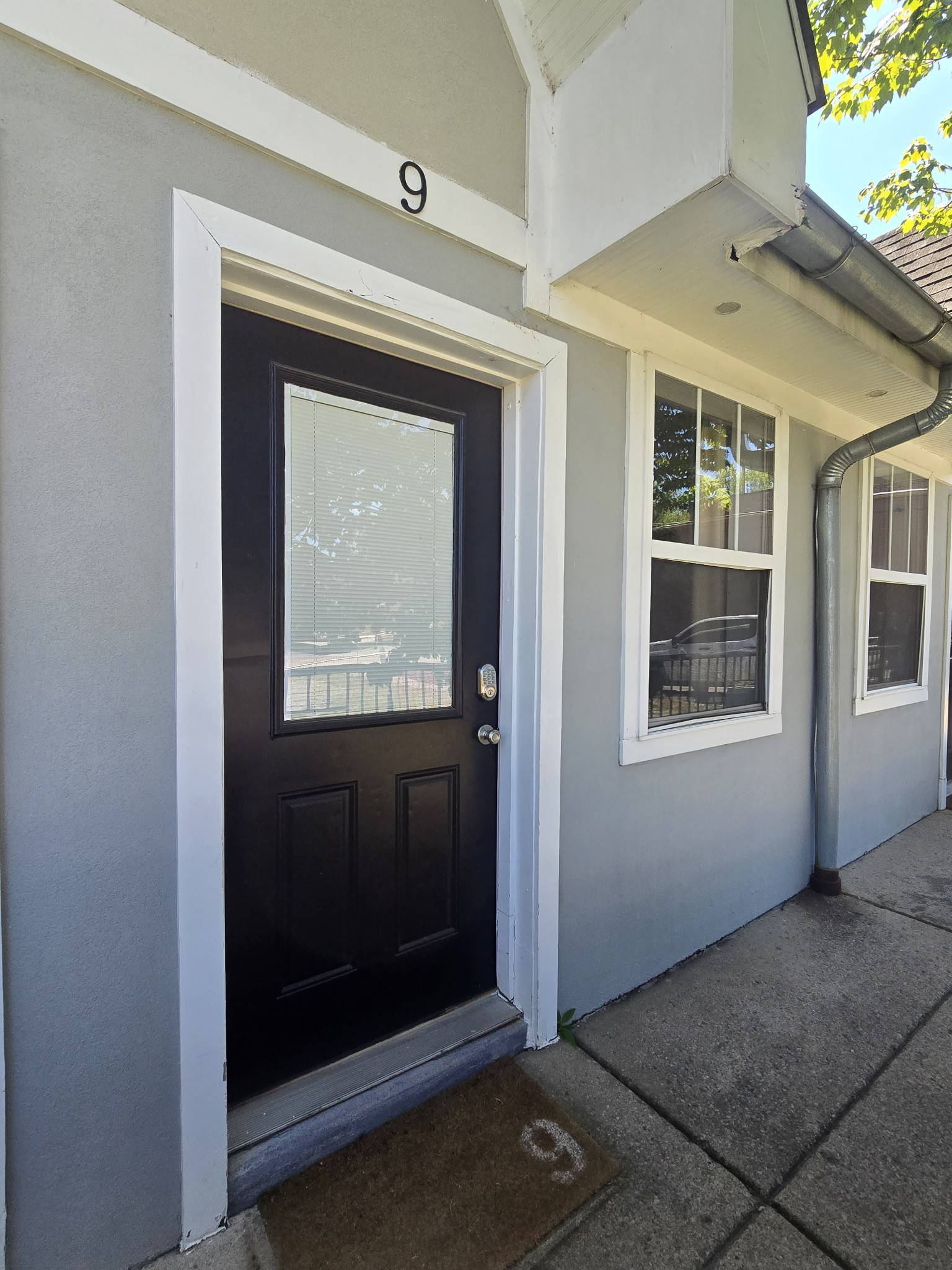 415 Humphreys St #9, Nashville, TN 37203