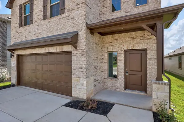 207 Hornet ST, Elgin, TX 78621