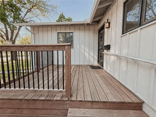 1417 S Ash ST, Ottawa, KS 66067