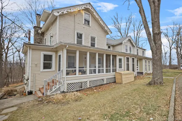 67 Old Albany Post RD #6, Rhinebeck, NY 12572