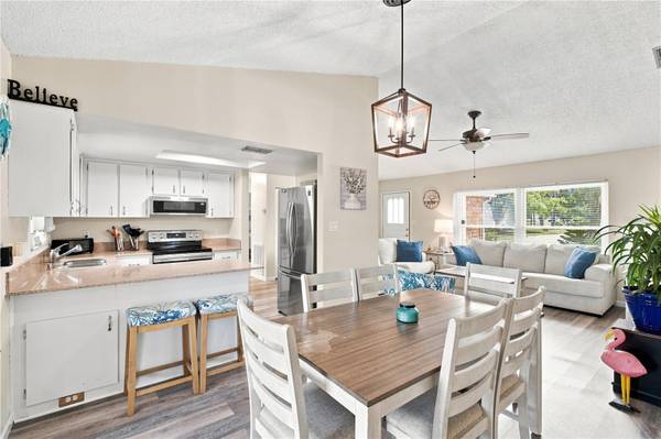 7301 BRAMBLEWOOD DR, Port Richey, FL 34668