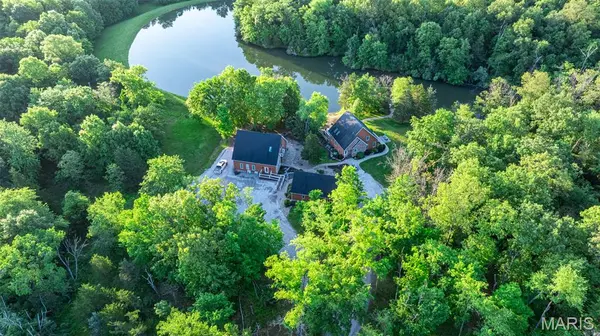 16602 N Steel Lane, Wood Lawn, IL 62898