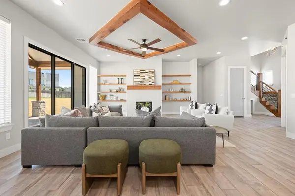 499 Old Farm RD, Edmond, OK 73034