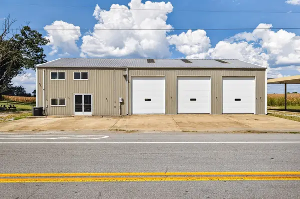 519 Turnpike Rd, Lawrenceburg, TN 38464