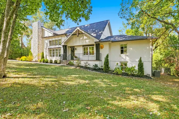 824 Belton Dr, Nashville, TN 37205