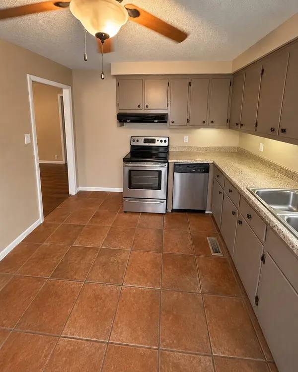 206 Paddock Rd, Clarksville, TN 37043