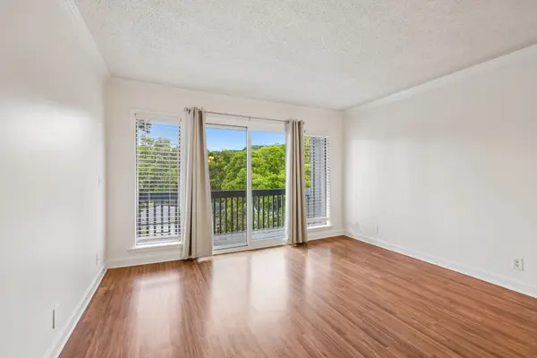 21 Vaughns Gap Rd #75, Nashville, TN 37205