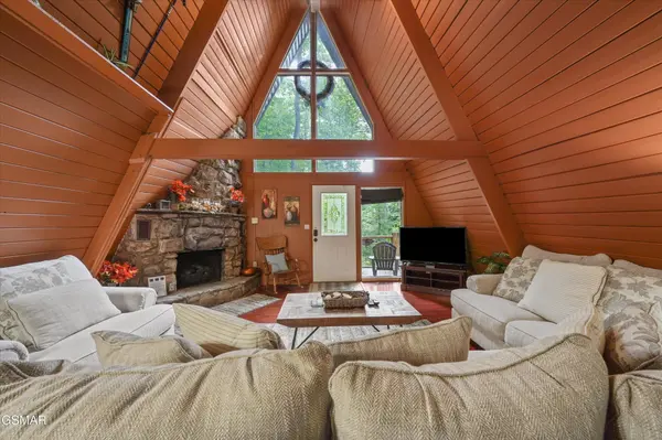 1188 Ski Mountain Road, Gatlinburg, TN 37738