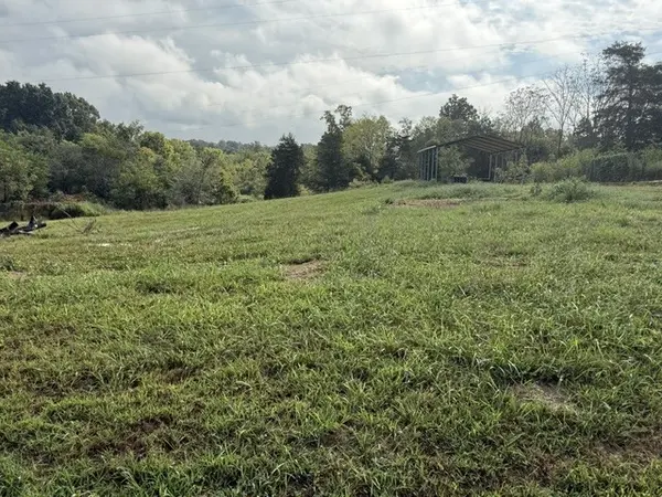 1375 Edgewood Rd, Mc Ewen, TN 37101
