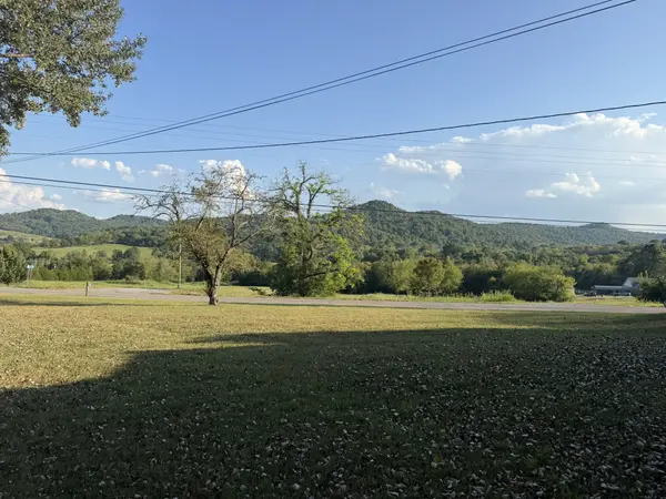 300 W Main St, Auburntown, TN 37016