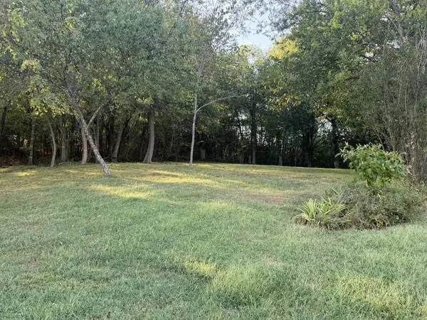 300 W Main St, Auburntown, TN 37016