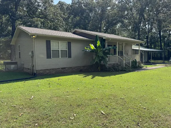 205 Swift Ln, Tullahoma, TN 37388