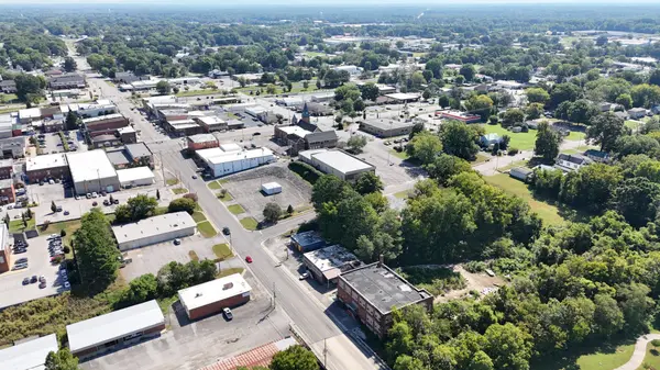 309 W Lincoln St, Tullahoma, TN 37388