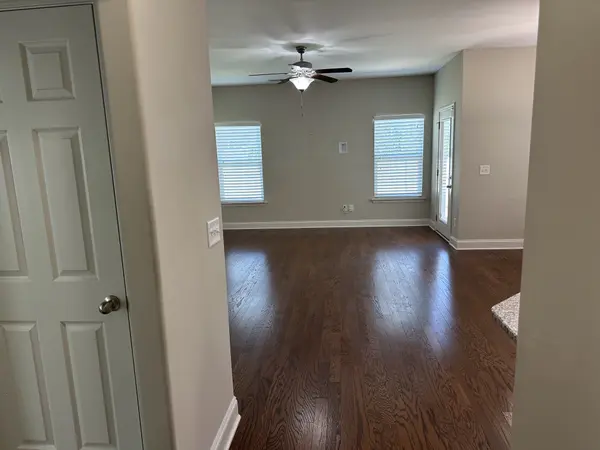 1413 Woodside Dr, Lebanon, TN 37087