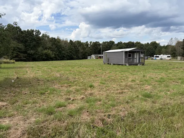 188 Pioneer Rd, Hohenwald, TN 38462