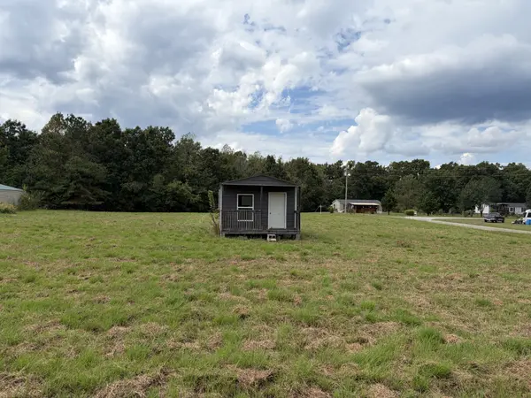 188 Pioneer Rd, Hohenwald, TN 38462