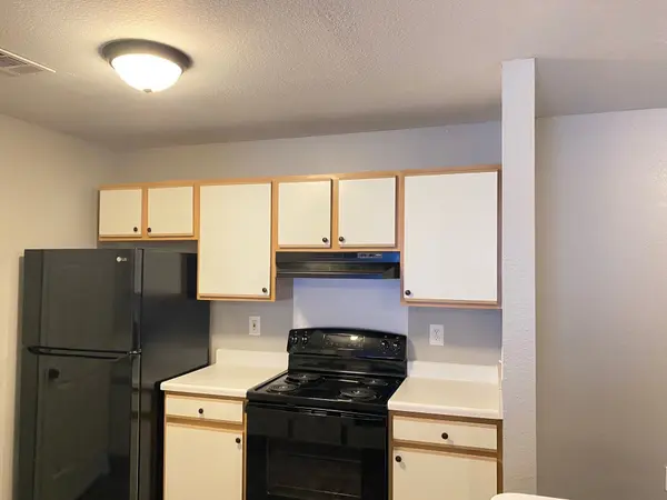 2118 Ringgold Ct #102, Clarksville, TN 37042