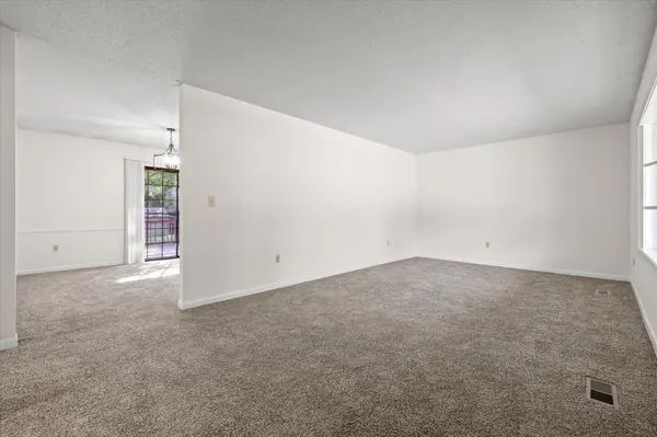102 Fawn Trail, Signal Mountain, TN 37377
