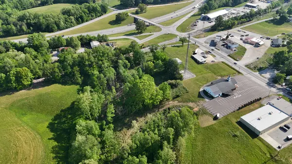 13060 G Harding Rd, Silver Point, TN 38582