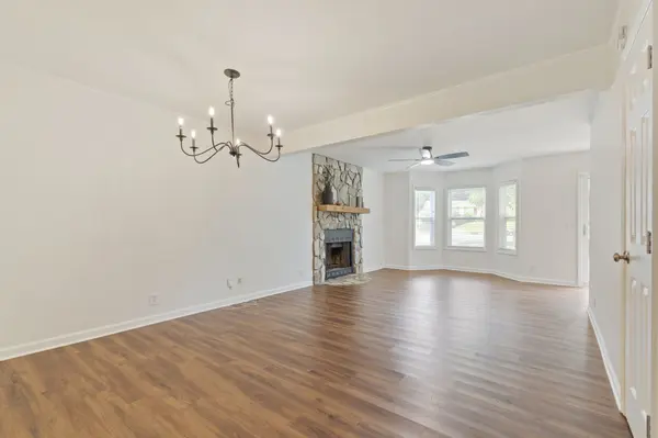 570 Holt Valley Rd, Nashville, TN 37221