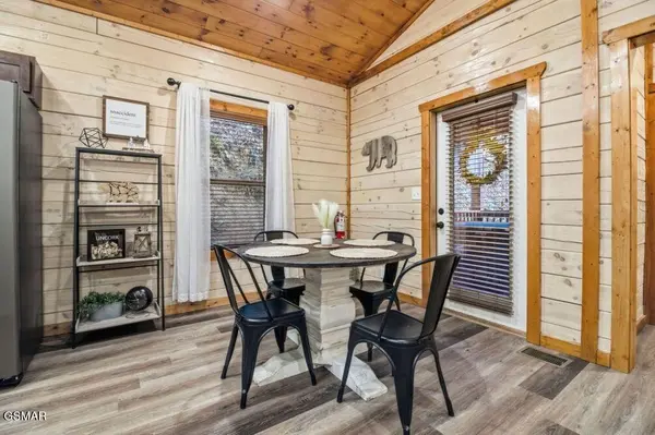 1636 Eagle Springs Road, Sevierville, TN 37876