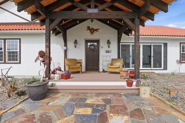 291 Yergens Rd, Newport, WA 99156
