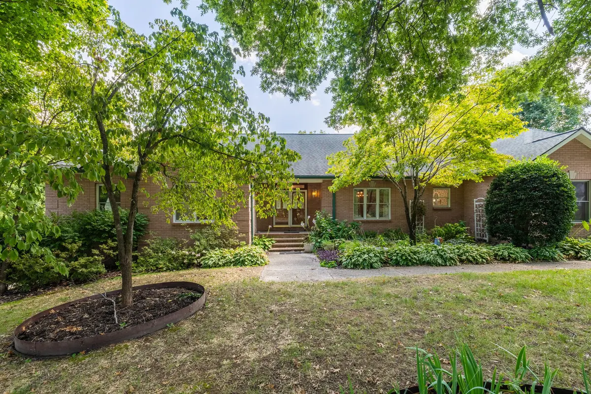 5524 W Shady Trl, Old Hickory, TN 37138