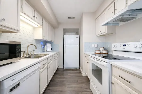 4159 Steck Ave #255, Austin, TX 78759