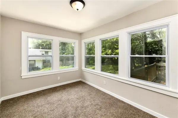 4526 Park AVE, Kansas City, MO 64130