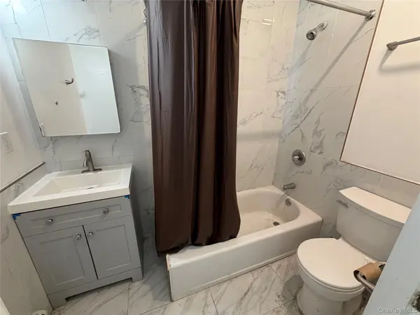 2356 Waterbury AVE, Bronx, NY 10462