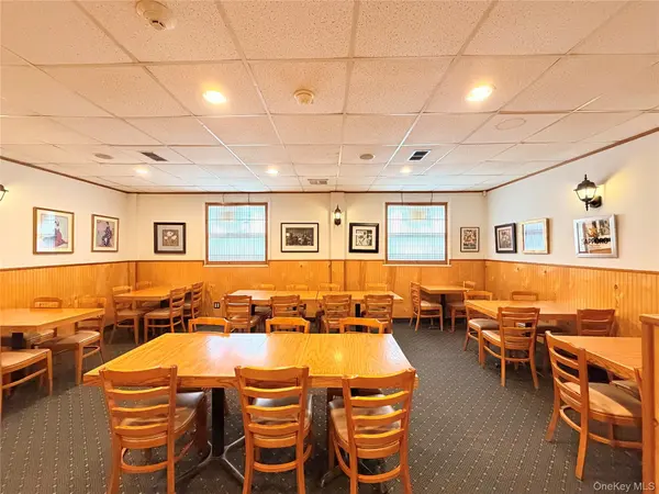 65 Main ST, Warwick, NY 10990