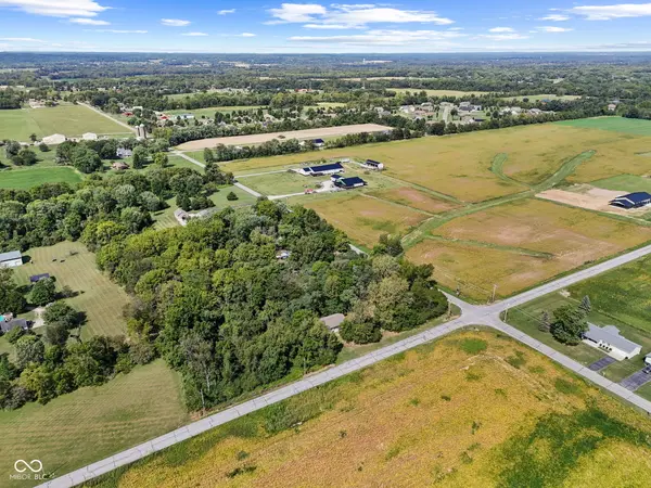8968 N Kitchen RD, Mooresville, IN 46158