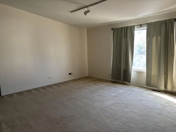 366 N Washington CT #366, Vernon Hills, IL 60061