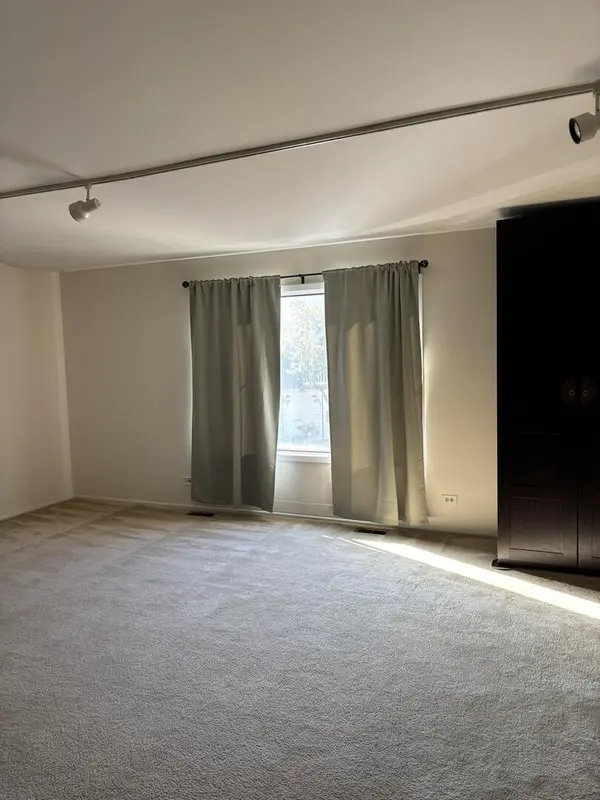 366 N Washington CT #366, Vernon Hills, IL 60061